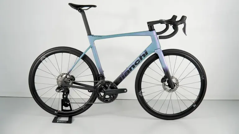 Bianchi Specialissima PRO Ultegra Di2 2024