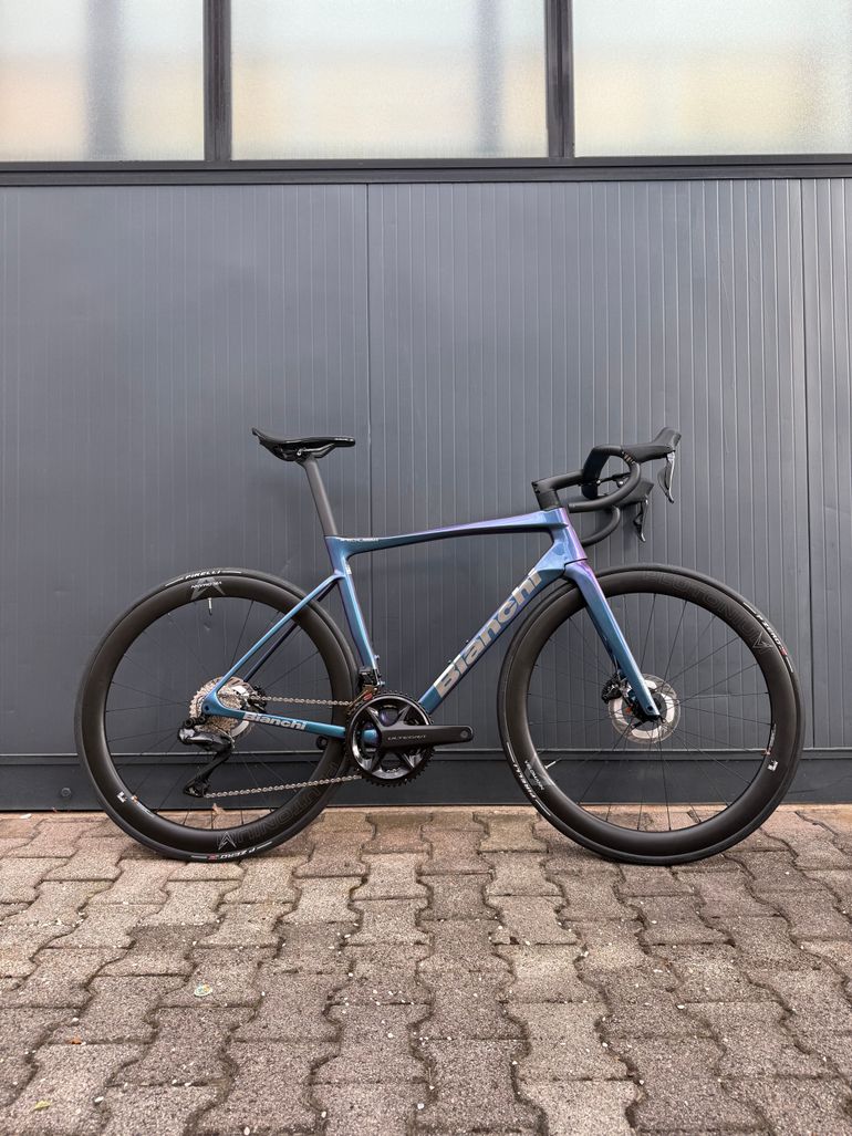 Bianchi Specialissima PRO Ultegra Di2 2024