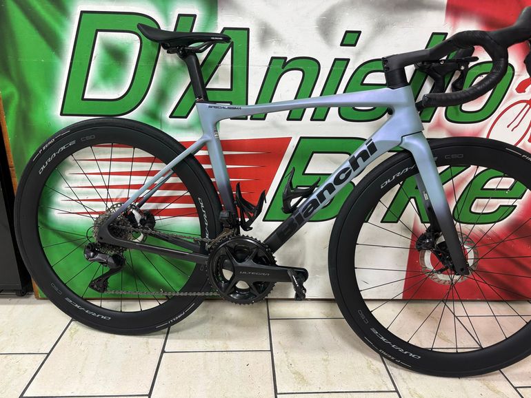Bianchi Specialissima PRO Ultegra Di2 2024