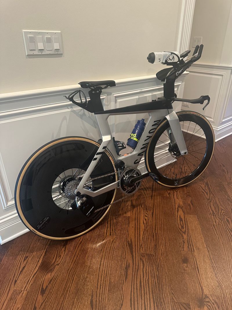 Used Canyon Speedmax CFR Disc eTap 2022 2022 Road & Gravel