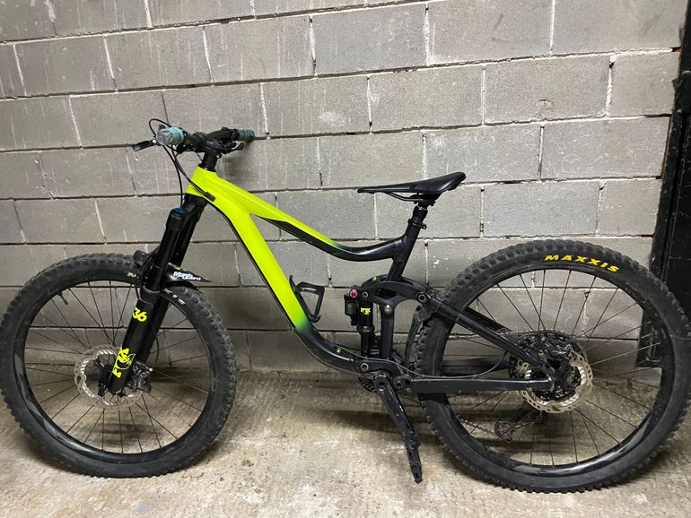 Giant Reign SX 2023