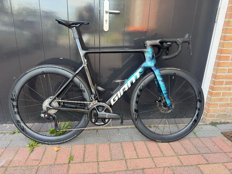 Giant Propel Advanced SL 1 2025 2025 Road & Gravel d'occasion