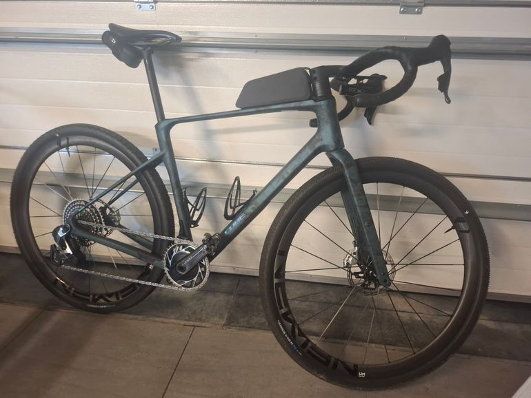 Cube NUROAD C:62 SLT 2025