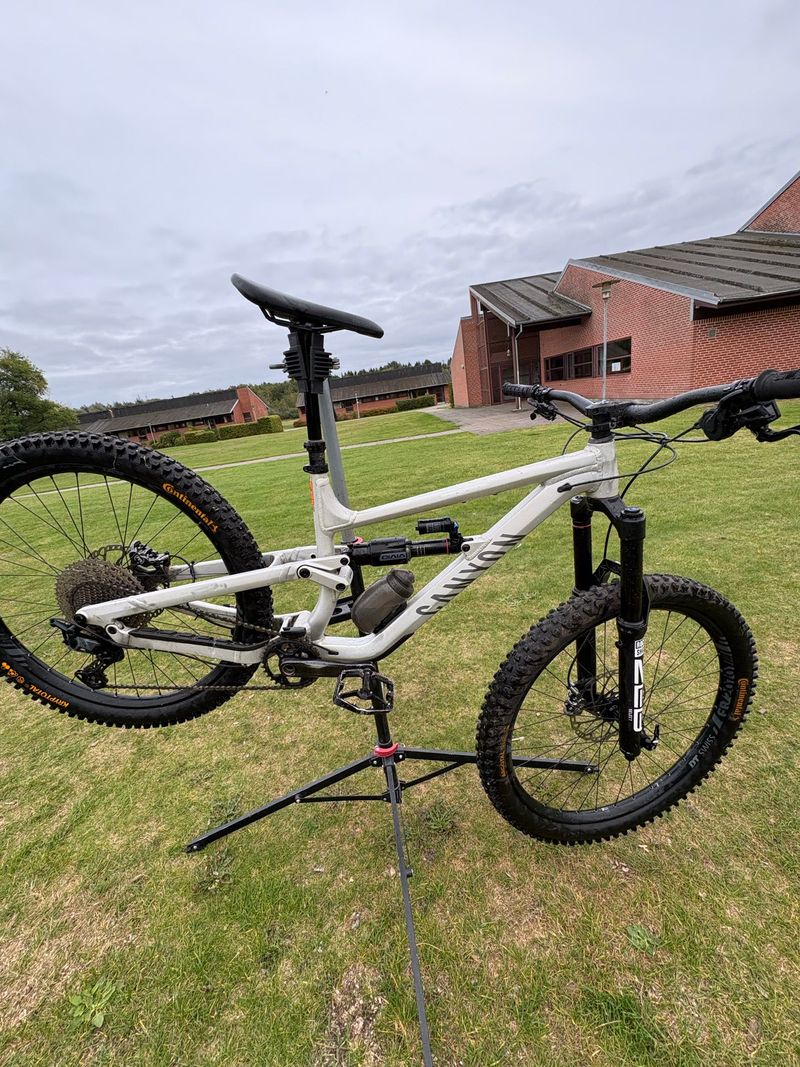 Canyon Torque 6 2025 Frameset 2025 MTB d'occasion