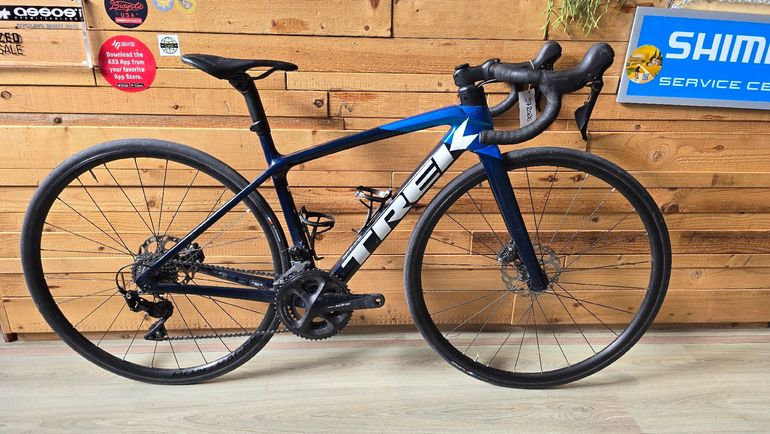Trek Emonda SL 5 Disc 2022 — Price & Specs | 2BX