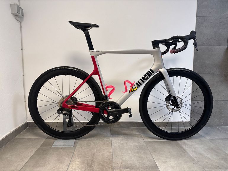 Cinelli PRESSURE II - ULTEGRA DISC DI2 2024