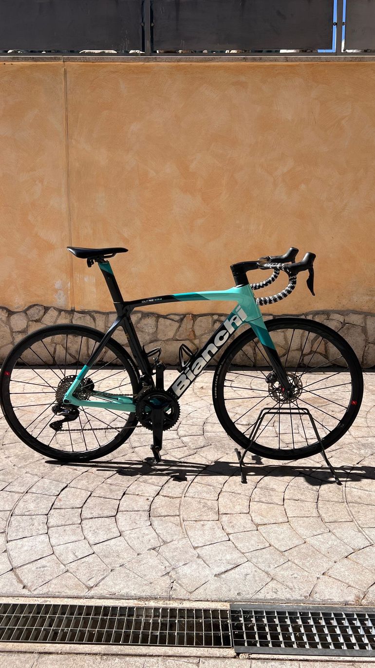 Bianchi Oltre PRO SHIMANO ULTEGRA DI2 2025