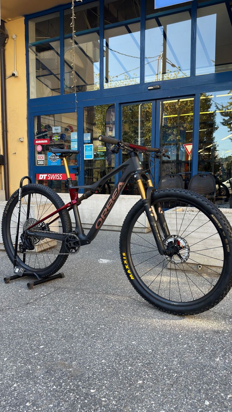 ORBEA OIZ M-TEAM AXS 2026