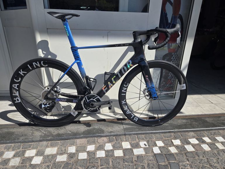 Factor OSTRO VAM - SRAM Red w/ Power Meter 2024
