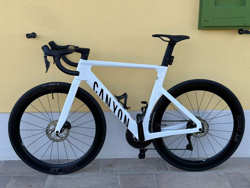 Used Canyon Aeroad CF SLX 7 Di2 for sale | 70% off new