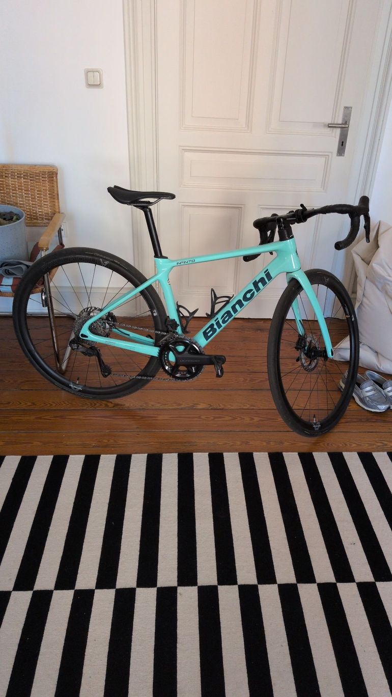 Bianchi Infinito CV Ultegra Di2 2024