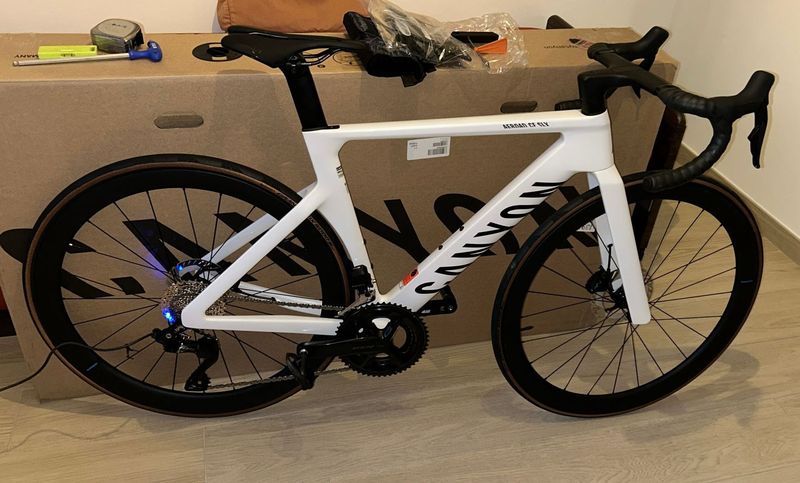 Used Canyon Aeroad CF SLX 7 Di2 for sale | 70% off new