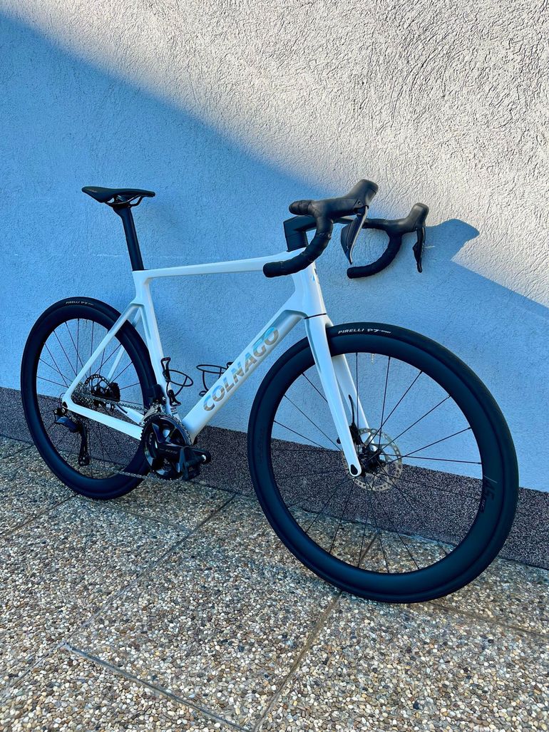 Colnago V4 Shimano 105 Di2 2025