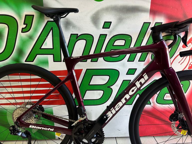 Bianchi Infinito 105 Di2 2024