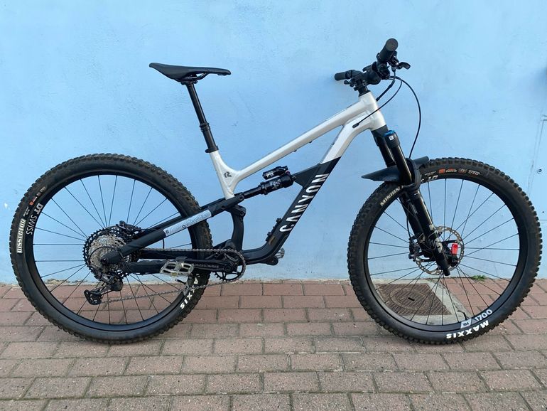 Canyon Spectral 125 CF 8 2022 — Price & Specs | 2BX