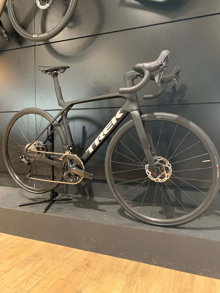 Trek Madone SL 5 Gen 8 2025