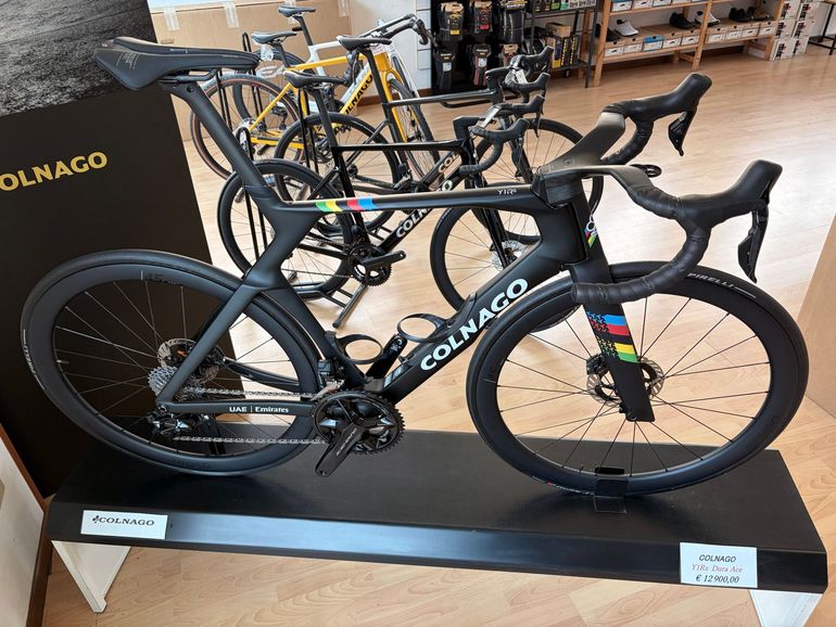 Colnago Y1Rs Shimano Dura Ace Di2 2025