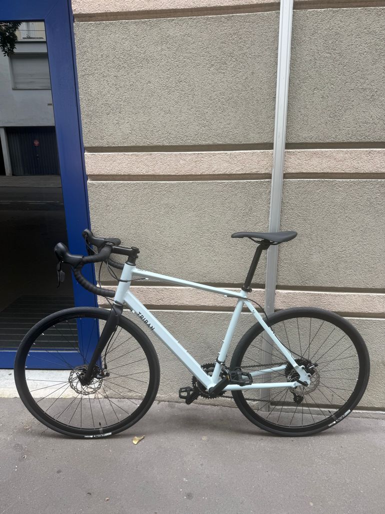 Triban RC 120 Disc Road Bike, - Microshift 2021