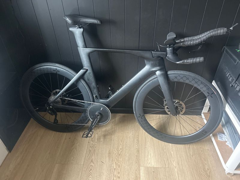 Used Airwolf Custom Shimano 105 2025 Road & Gravel