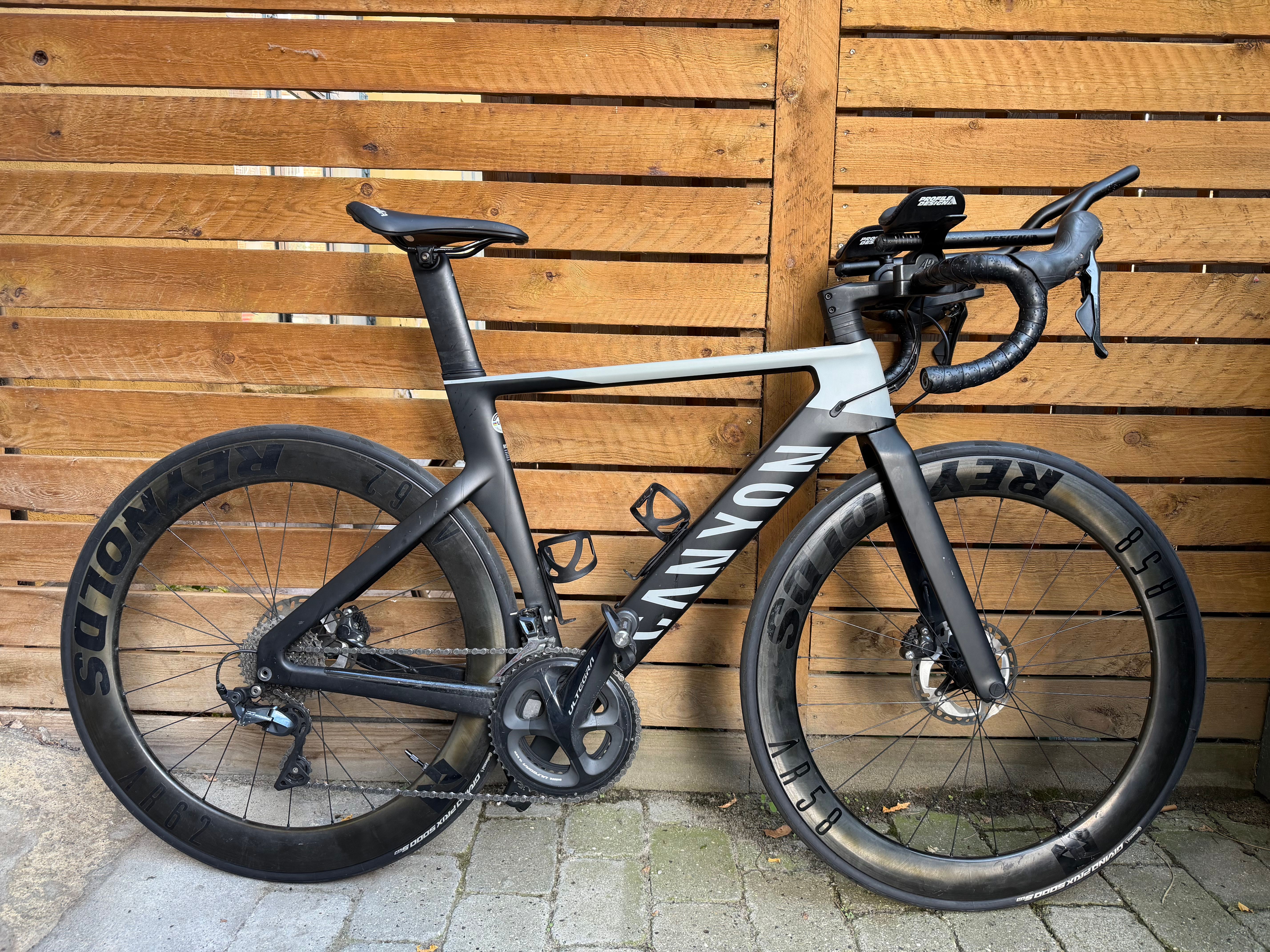 Used Canyon Aeroad CF SL 8 Disc 2022 – € 4.720 | buycycle