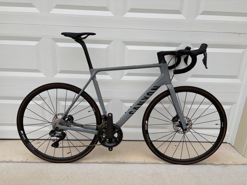 Used Canyon Ultimate CF SL 8 Disc Di2 2022 2022 Road & Gravel