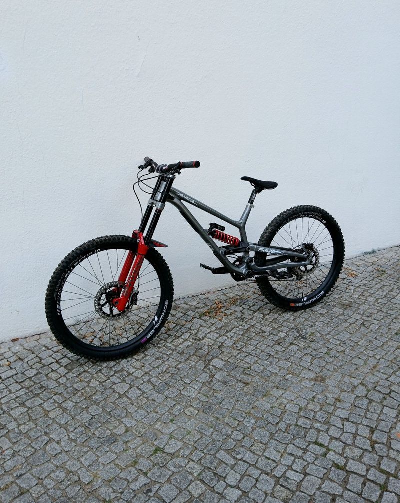 Used Downhill Bikes for sale | 70% off new