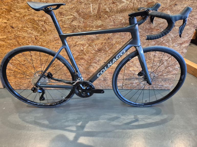 Colnago V4 Shimano 105 Di2 2025