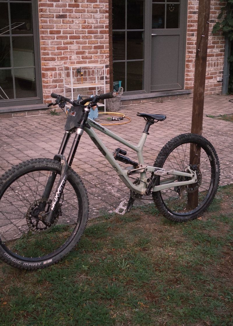 Used Downhill Bikes for sale | 70% off new