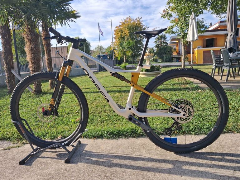 Orbea OIZ M10 AXS 2025