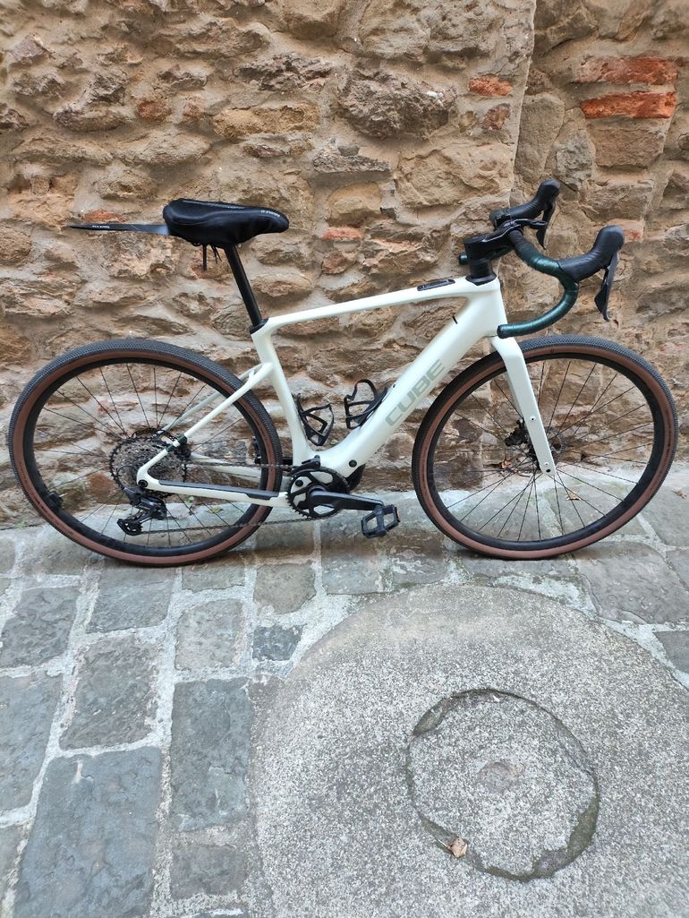 Cube NUROAD HYBRID C:62, RACE 400X 2025