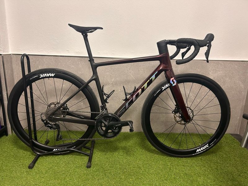 Gebrauchtes Scott Addict 30 2024 2024 Road & Gravel
