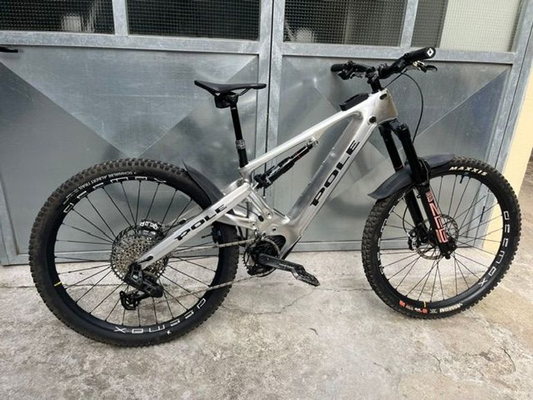 Pole VOIMA Race SRAM GX AXS + XX1 Cassette 2023