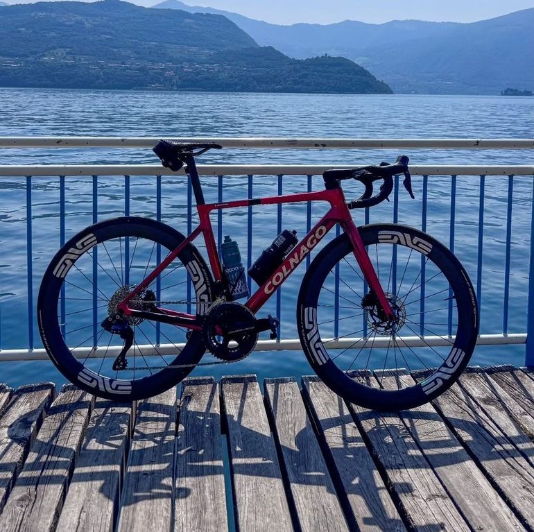 Colnago V4 Shimano 105 Di2 2025