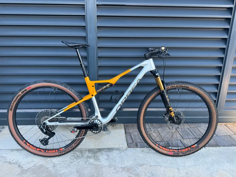 Orbea OIZ M-TEAM AXS 2025