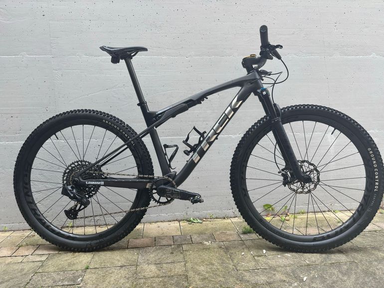 Trek Supercaliber SLR 9.8 XT Gen 2 2025