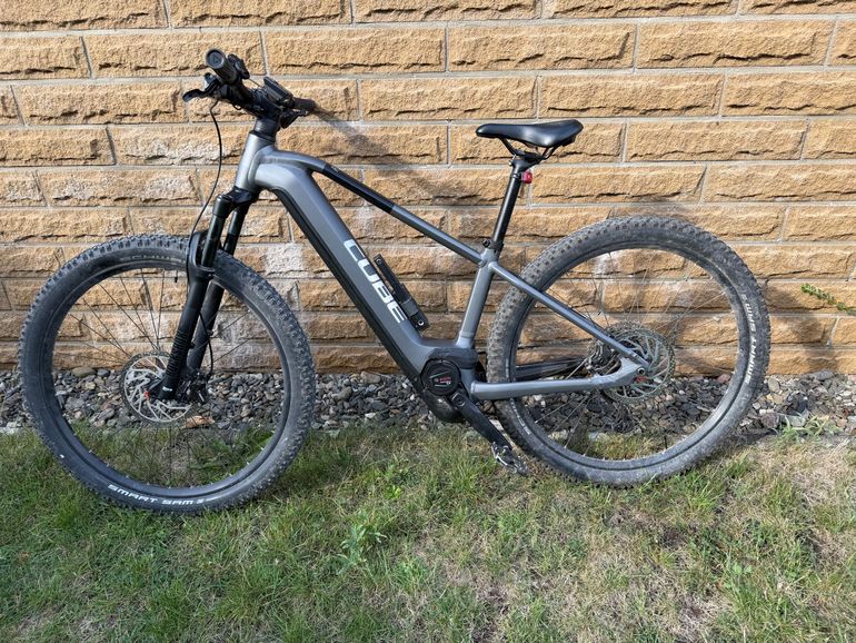 Cube REACTION HYBRID, RACE 750 2024