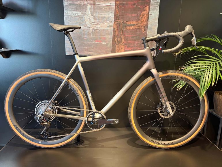 SPECIALIZED CRUX PRO SRAM FORCE XPLR AXS 2026