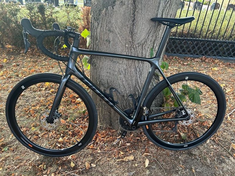 Käytetty Giant TCR Advanced Disc 1+ Pro Compact 2022 Road & Gravel