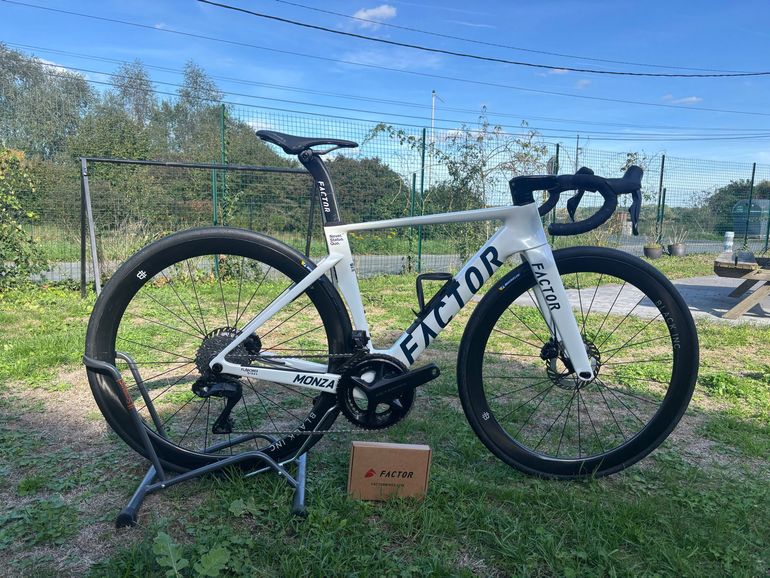 Factor MONZA - Shimano Ultegra 2025