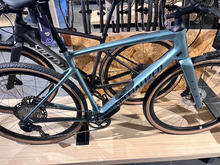 SPECIALIZED DIVERGE 4 EXPERT SHIMANO GRX DI2 2026