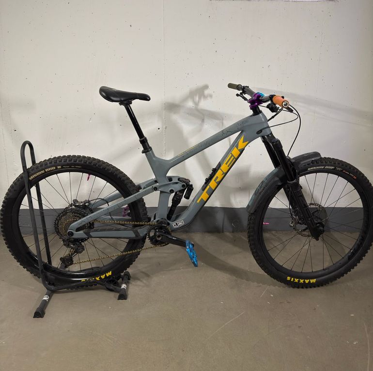 Trek Slash 9.8 XT Gen 5 2023