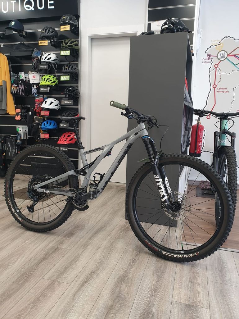 Specialized Men's Stumpjumper Comp Alloy 27.5 2019