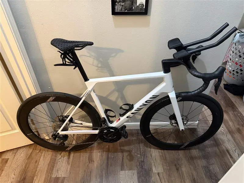 Used Canyon Ultimate CF 7 Di2 2026 2026 Road & Gravel