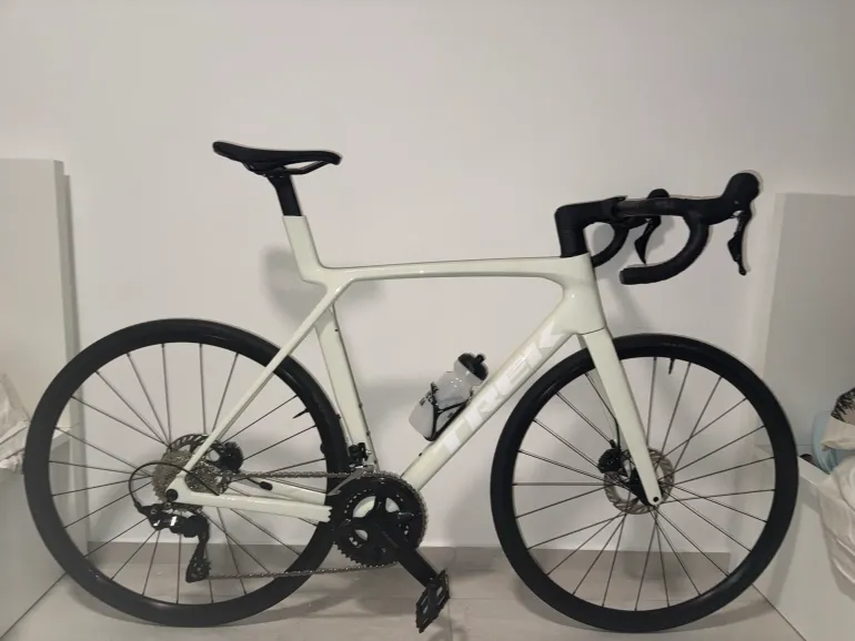 Trek Madone SL 5 Gen 8 2025