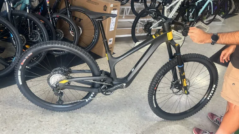 Bold Linkin 150 Pro Shimano XT / RaceFace 2022