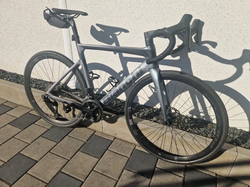 Tweedehands Bianchi Oltre Race 105 Di2 2024 2024 Road & Gravel