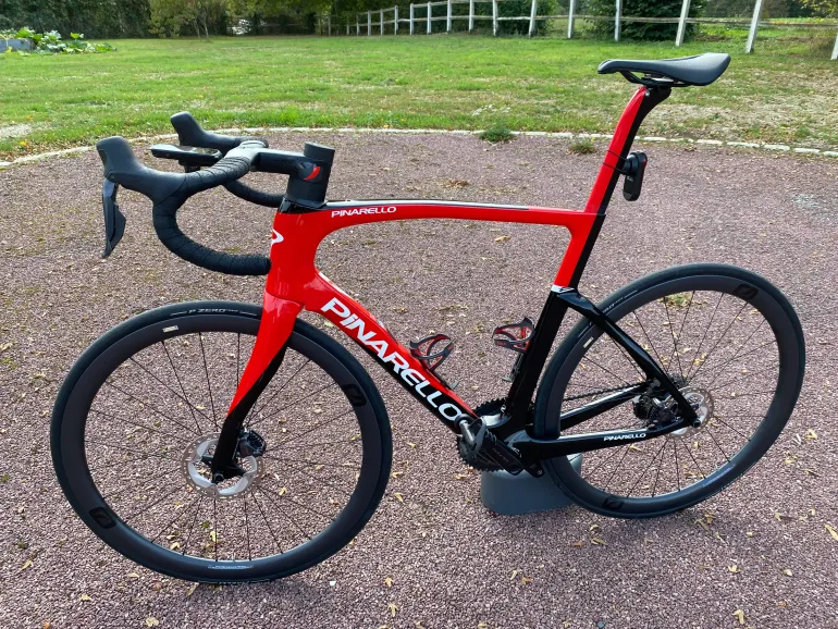 Pinarello F7 ULTEGRA Di2 2023