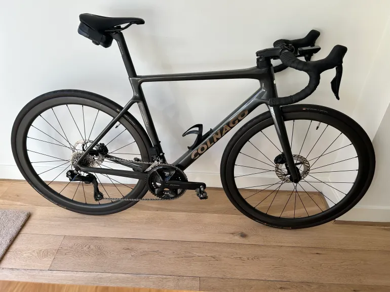 Colnago V4 Shimano 105 Di2 2025