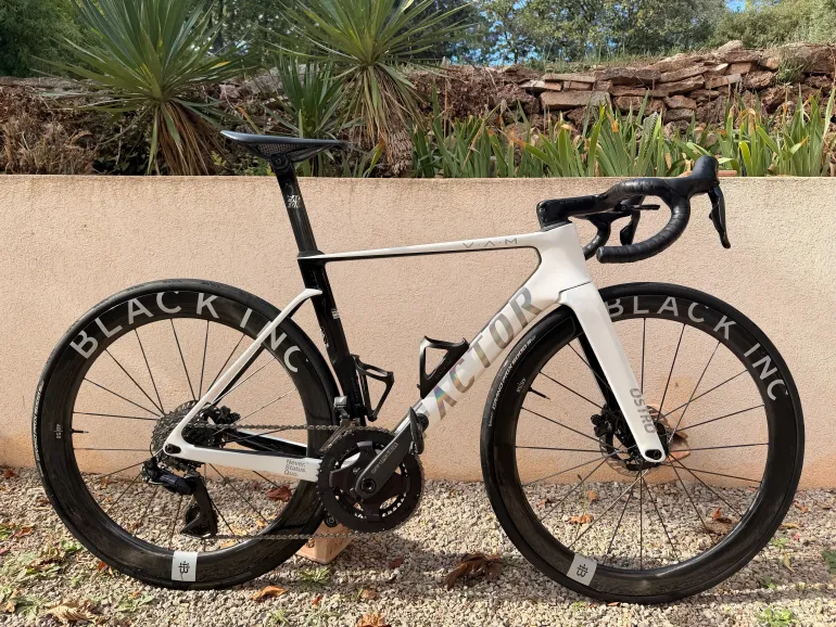 Factor OSTRO VAM - Shimano Dura-Ace 2025
