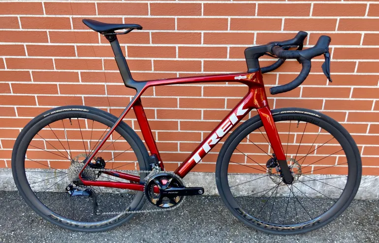 Trek Madone SL 6 Gen 8 2025